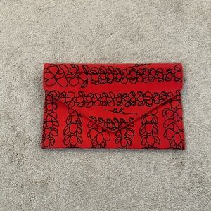 Simply Sisters by Lola clutch